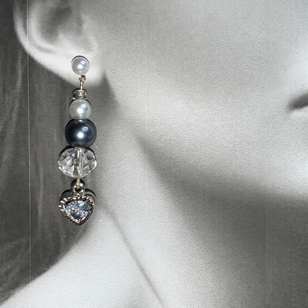 Faux Pear Post with Grey Bead and cubic Zirconia Dangling Heart Pendant